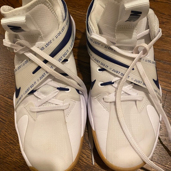 Nikes worn once - Picture 1 of 3